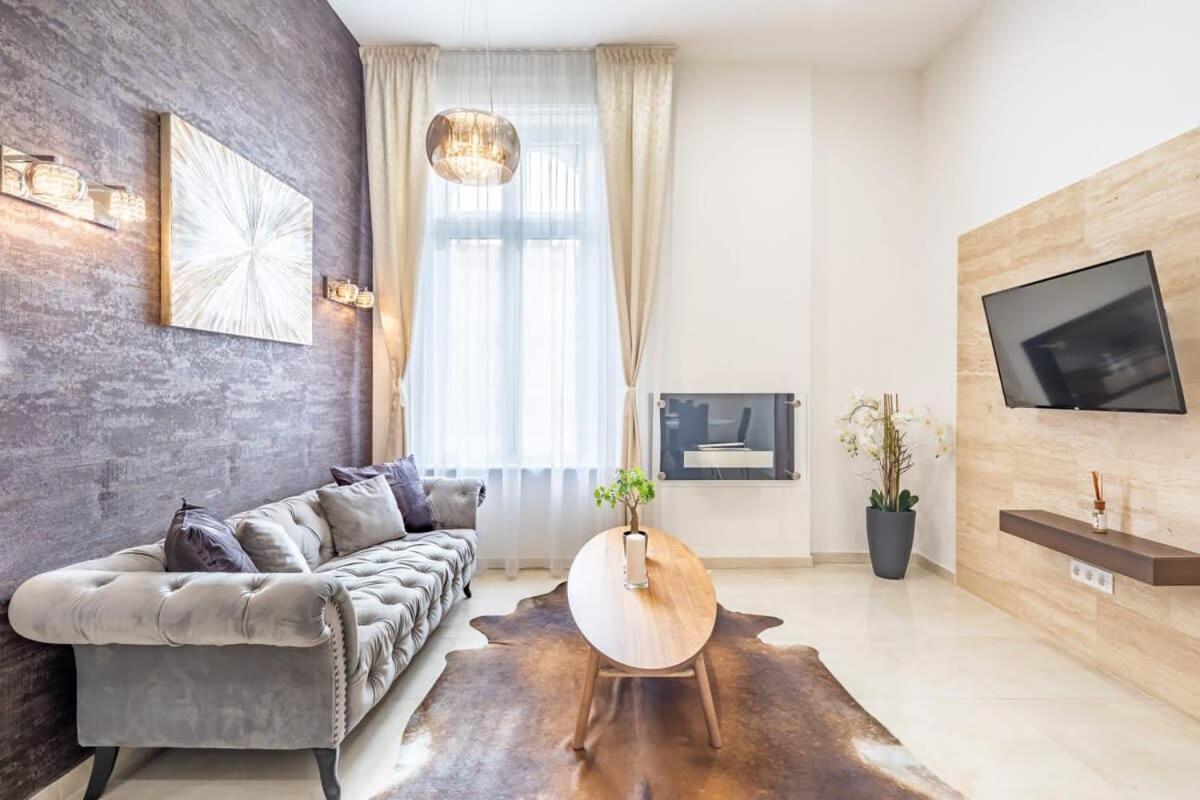 부다페스트 Splendid Perfectly Located Flat With Sauna 아파트 외부 사진